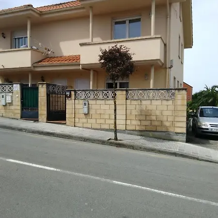 El Chalet Rosso Guarnizo Exterior photo